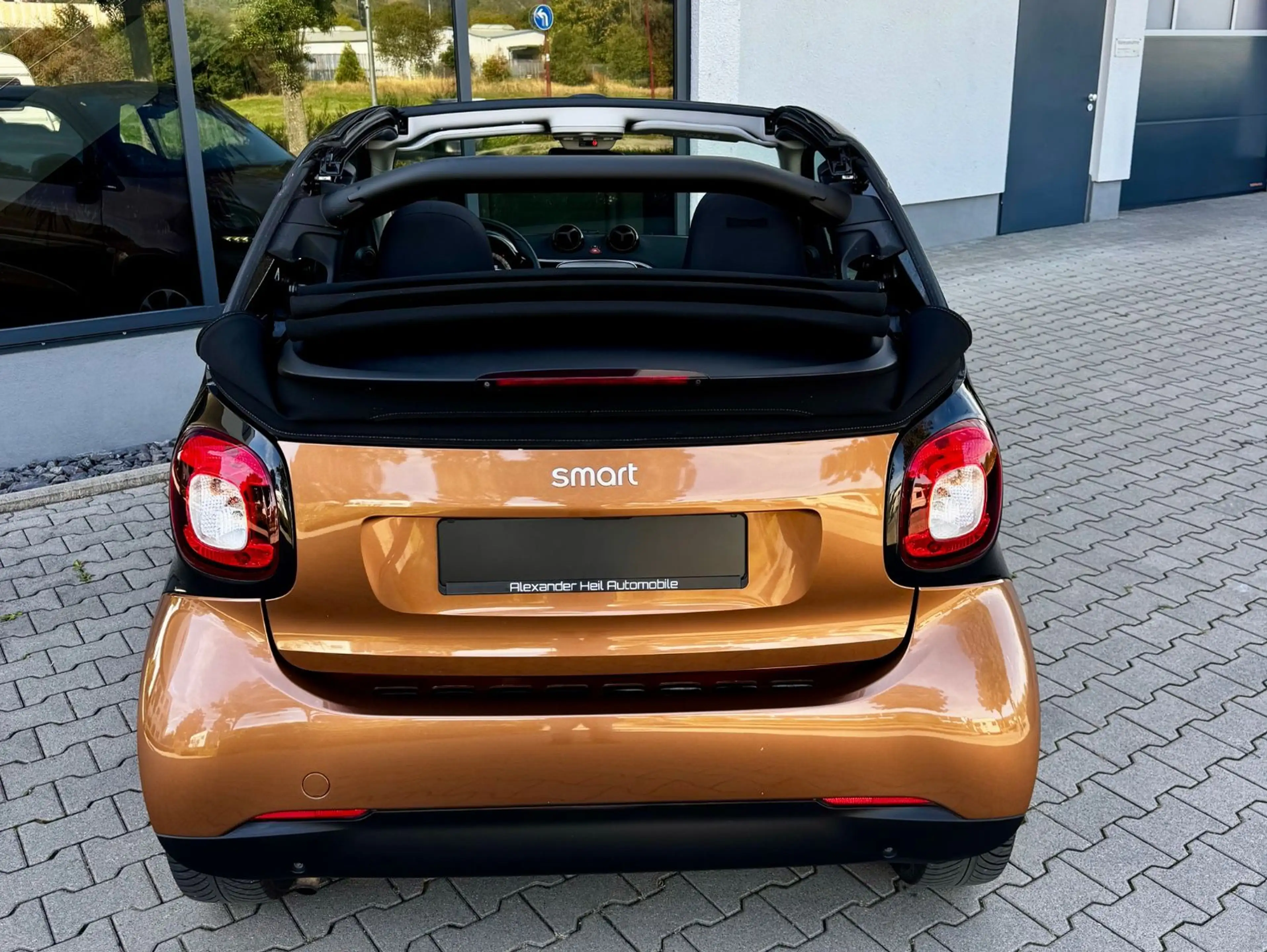 smart forTwo Cabrio AUTOMAT*NUR 40.000KM*SHZ*NAV*KLIMA — photo 9