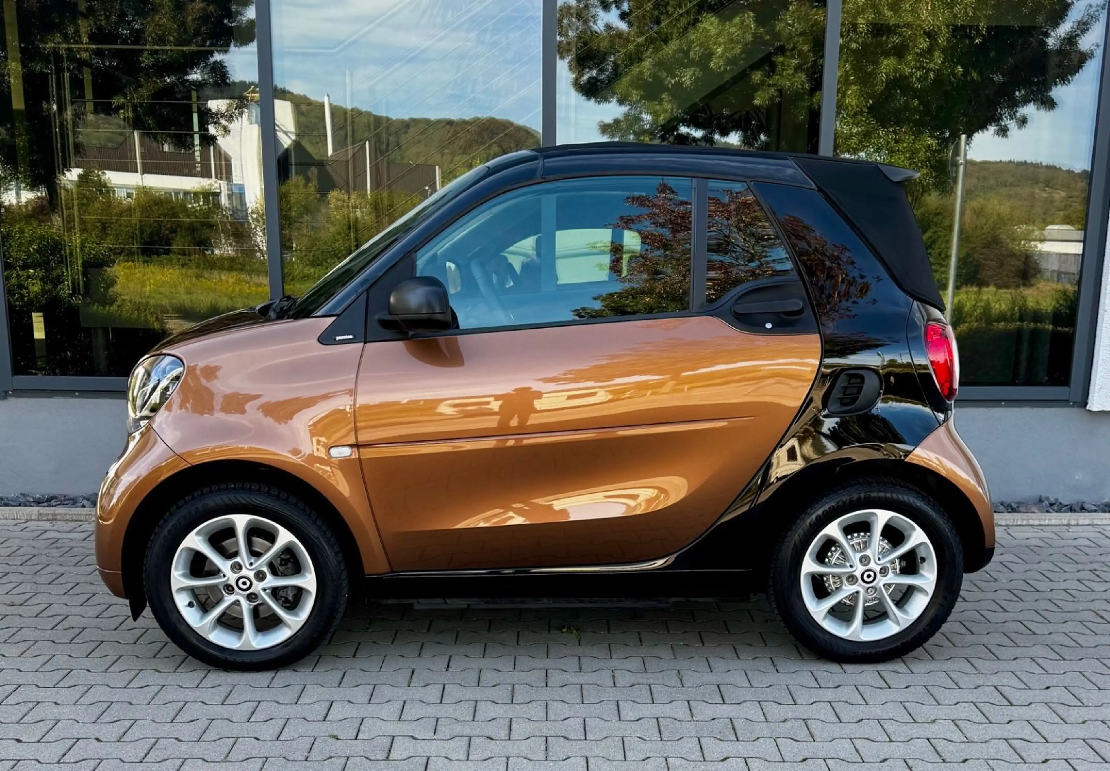 smart forTwo Cabrio AUTOMAT*NUR 40.000KM*SHZ*NAV*KLIMA — photo 6