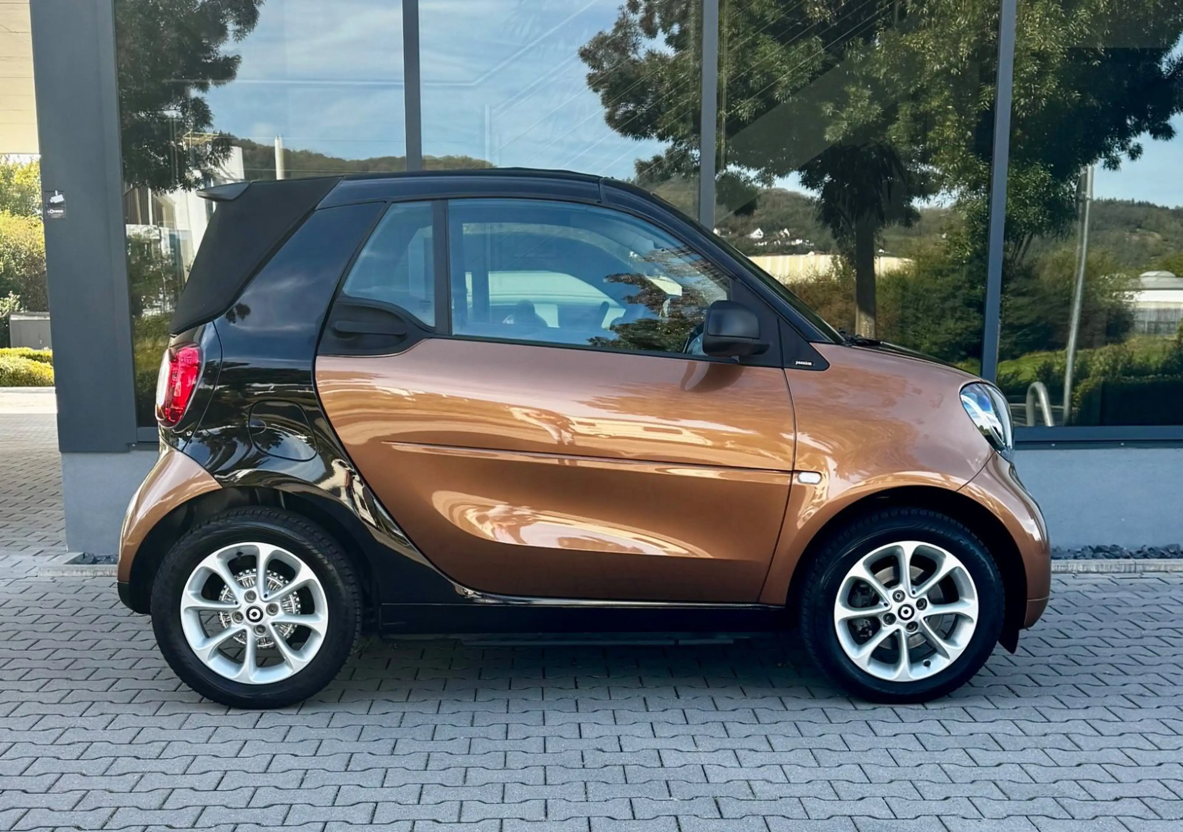 smart forTwo Cabrio AUTOMAT*NUR 40.000KM*SHZ*NAV*KLIMA — photo 12
