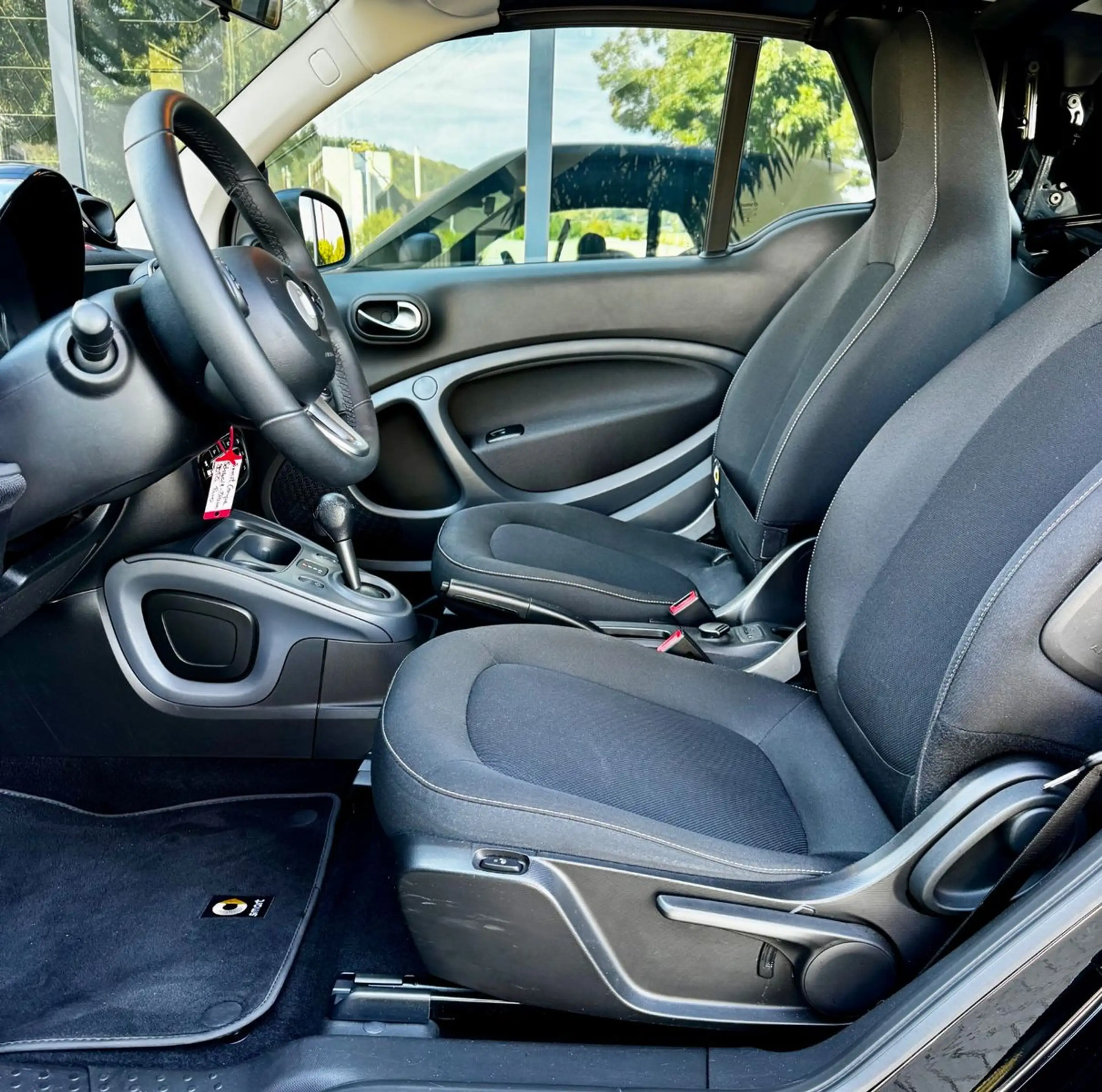 smart forTwo Cabrio AUTOMAT*NUR 40.000KM*SHZ*NAV*KLIMA — photo 14