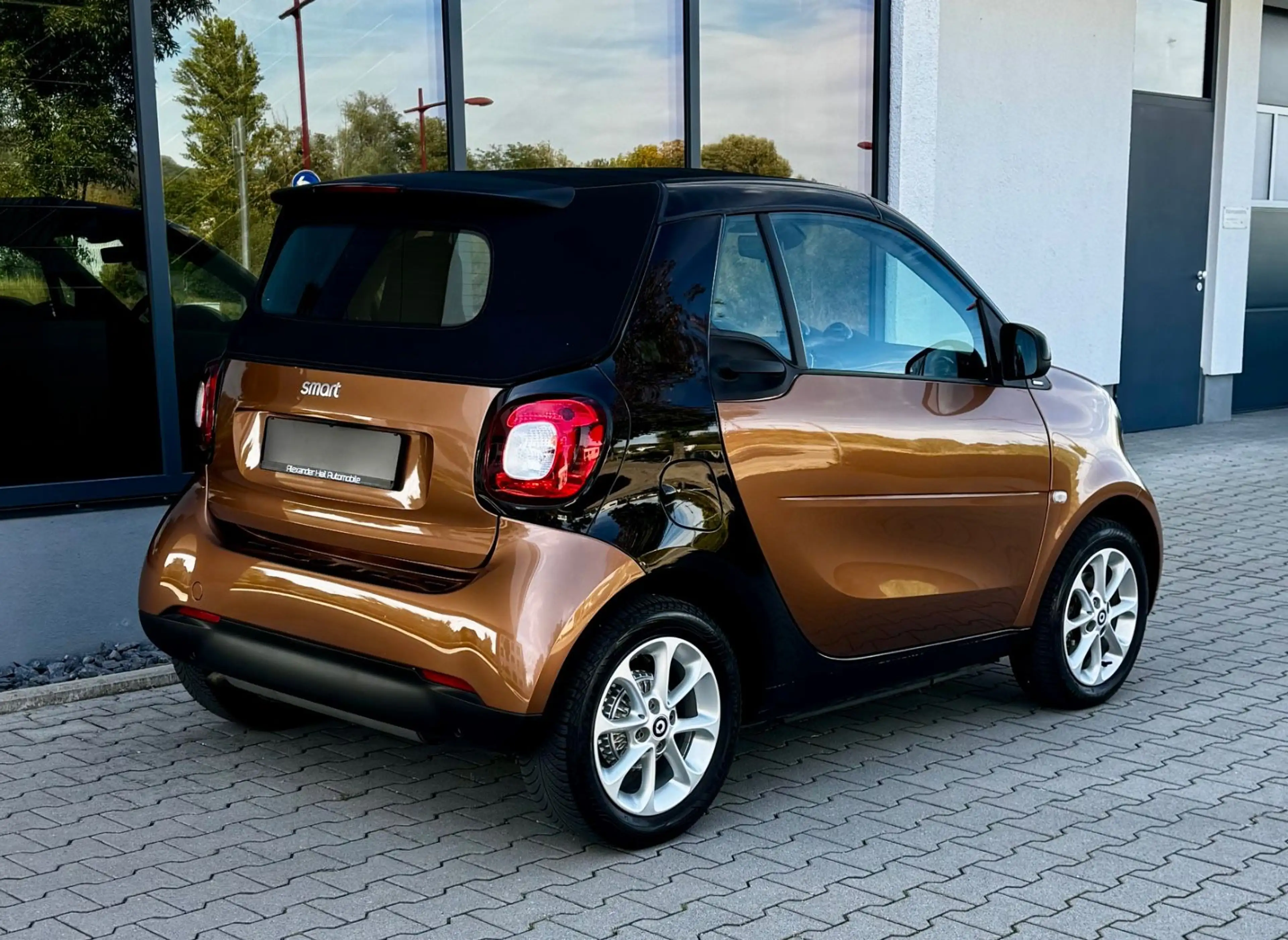 smart forTwo Cabrio AUTOMAT*NUR 40.000KM*SHZ*NAV*KLIMA — photo 11