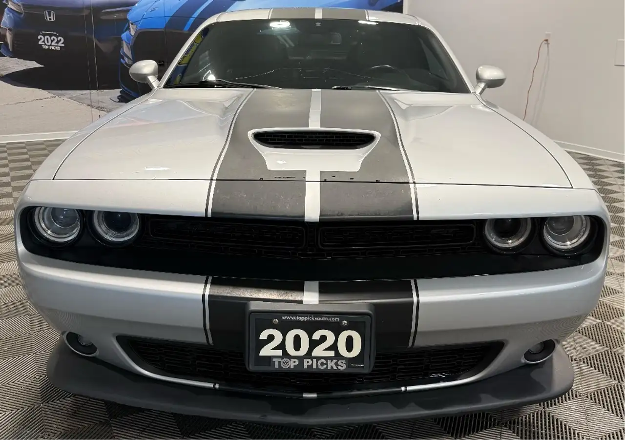 Dodge Challenger photo Dodge Challenger