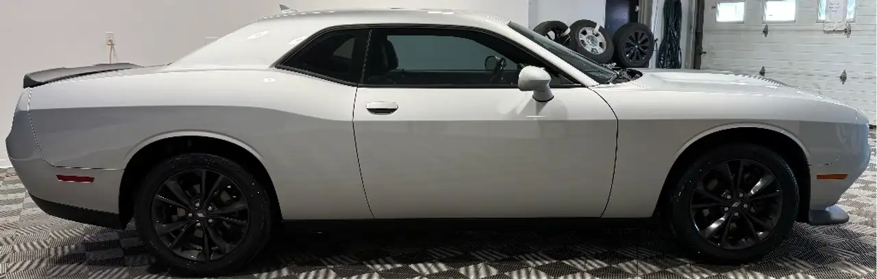 Dodge Challenger photo Dodge Challenger