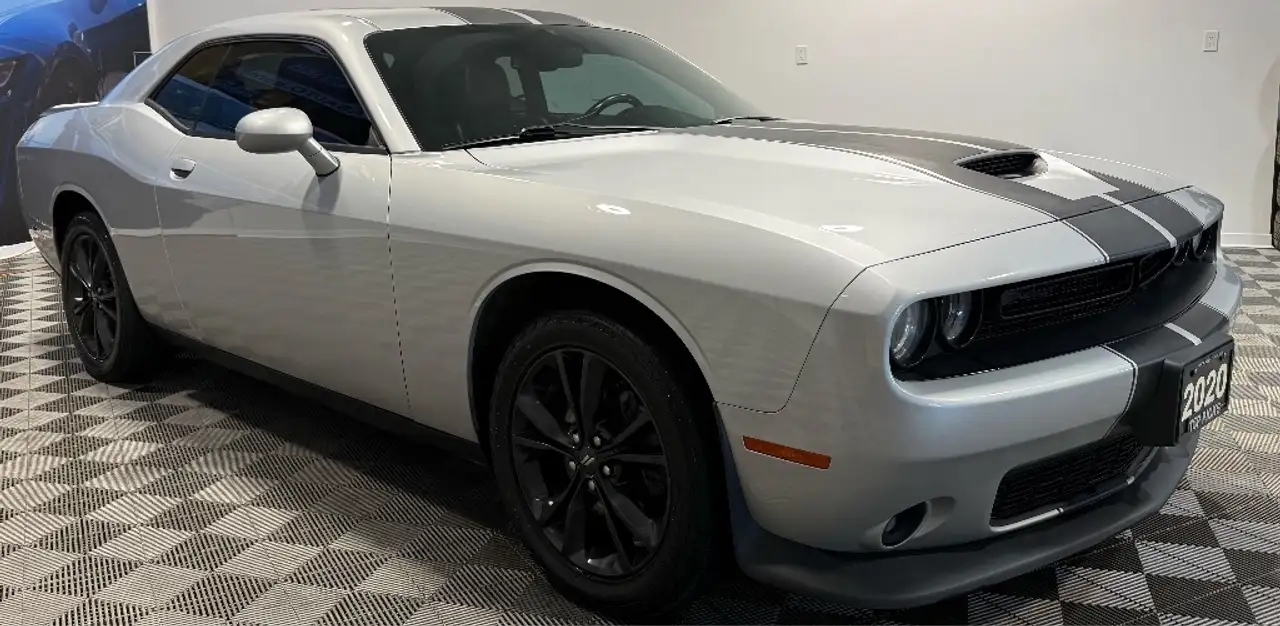 Dodge Challenger photo Dodge Challenger