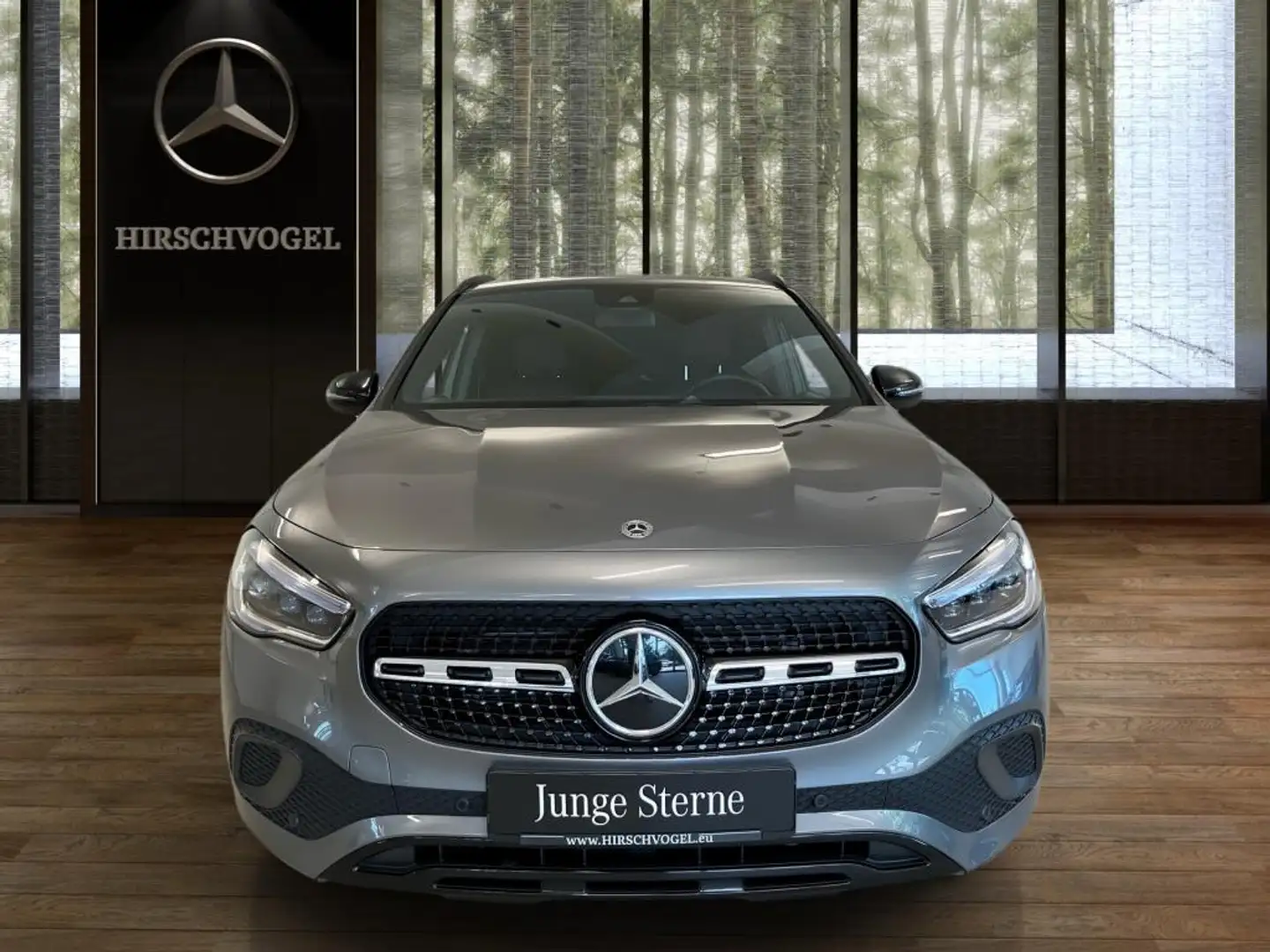 Mercedes-Benz GLA 180 Progressive+Night+AHK+MULTIBEAM+MBUX+Kam Grijs - 2