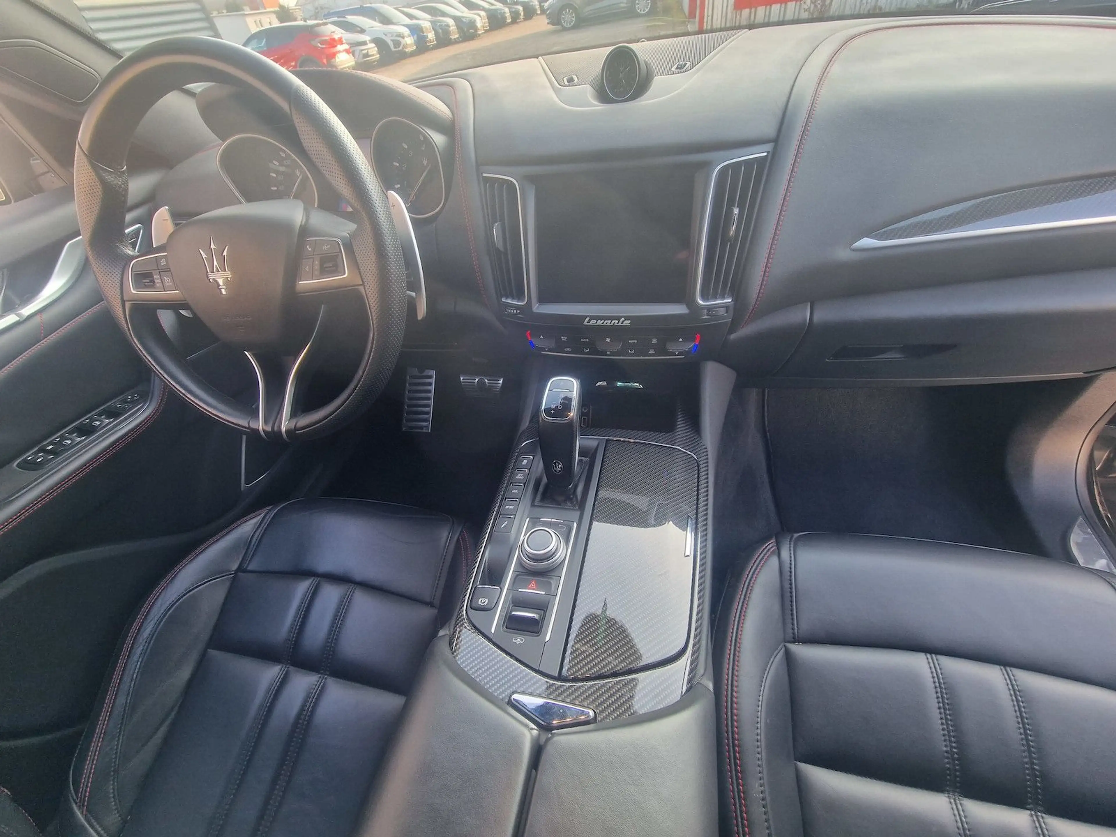 Maserati Levante Q4 Gran Sport Luftfederung — photo 12