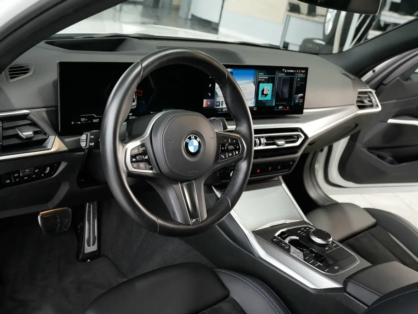 BMW 320 320i M Sport Memory Glasdach Head-Up Kamera Weiß - 2