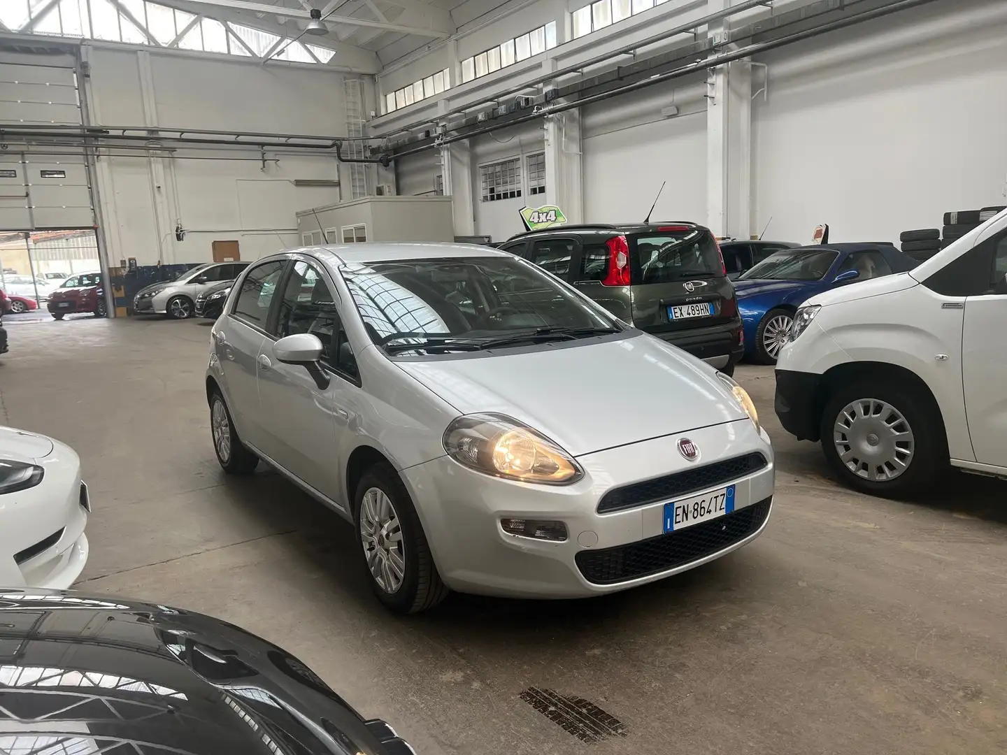 Fiat Punto Punto III 2012 5p 1.2 Lounge ok neopatentati Silber - 2