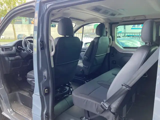 Renault Trafic view 10