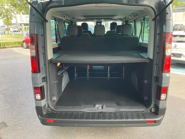 Renault Trafic view 14