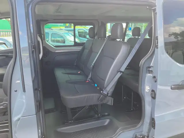 Renault Trafic view 15