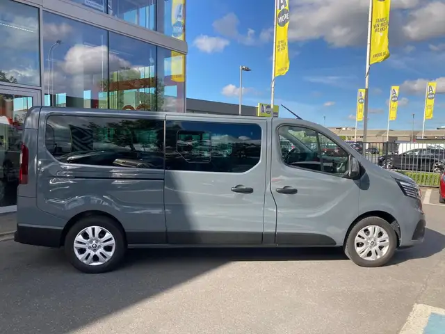 Renault Trafic view 7
