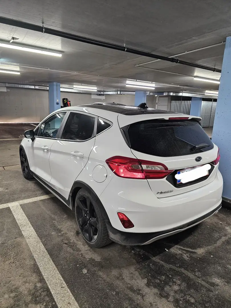 Ford Fiesta S 1,8 i 16V Weiß - 2
