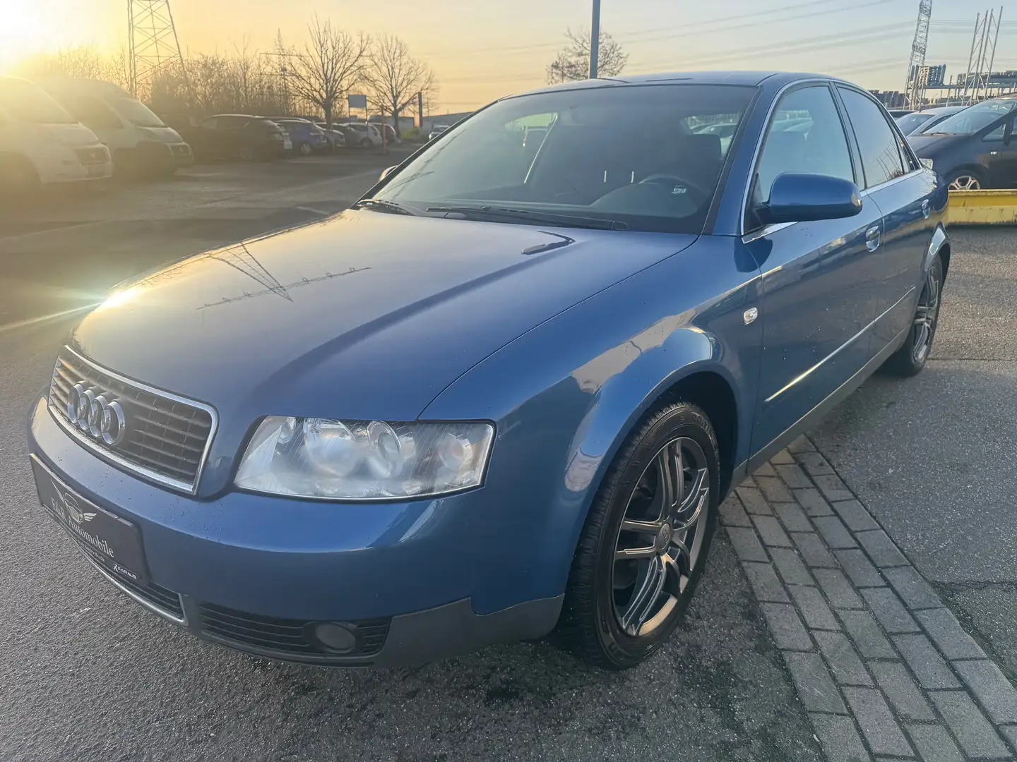 Audi A4 A4 2.4 Bleu - 1