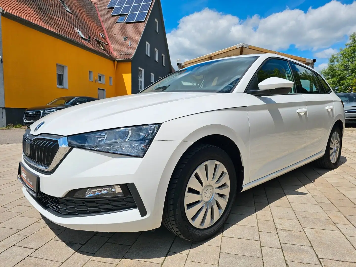Skoda Scala Cool Plus Weiß - 2