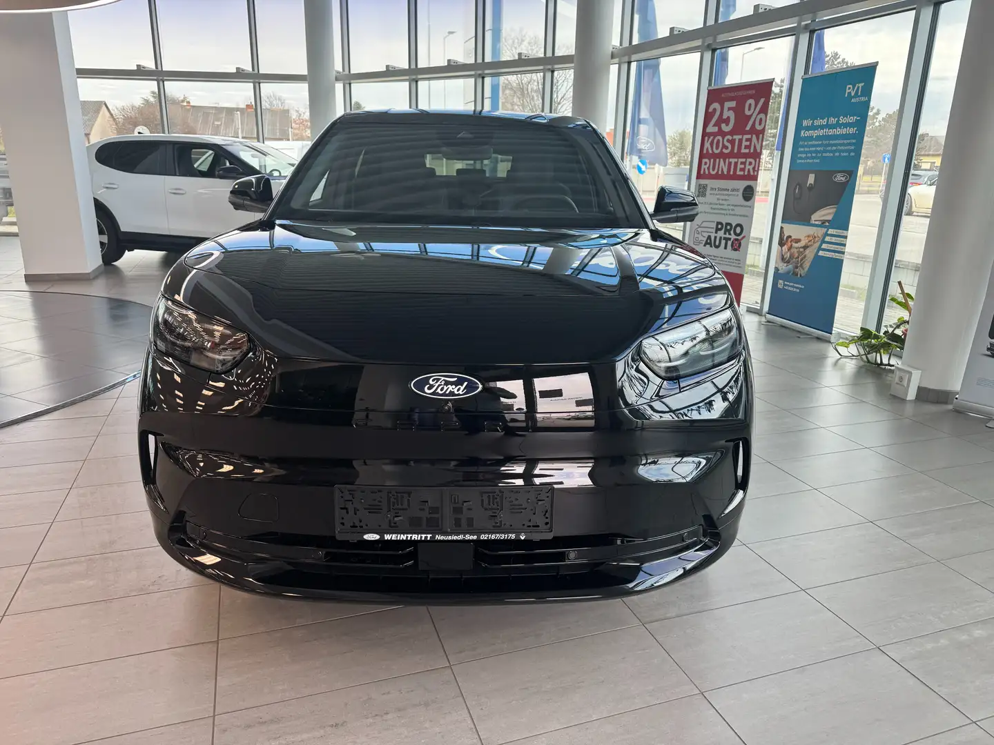 Ford Capri 77kWh RWD Leasingaktion Schwarz - 2