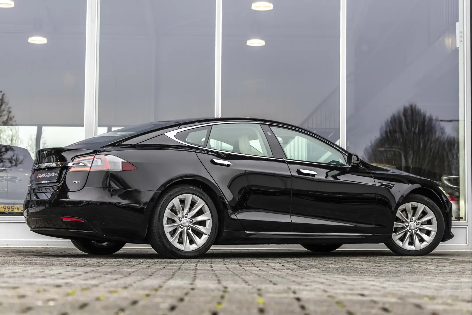 Tesla Model S 75D Base | AutoPilot | Pano | NL Auto Negro - 2