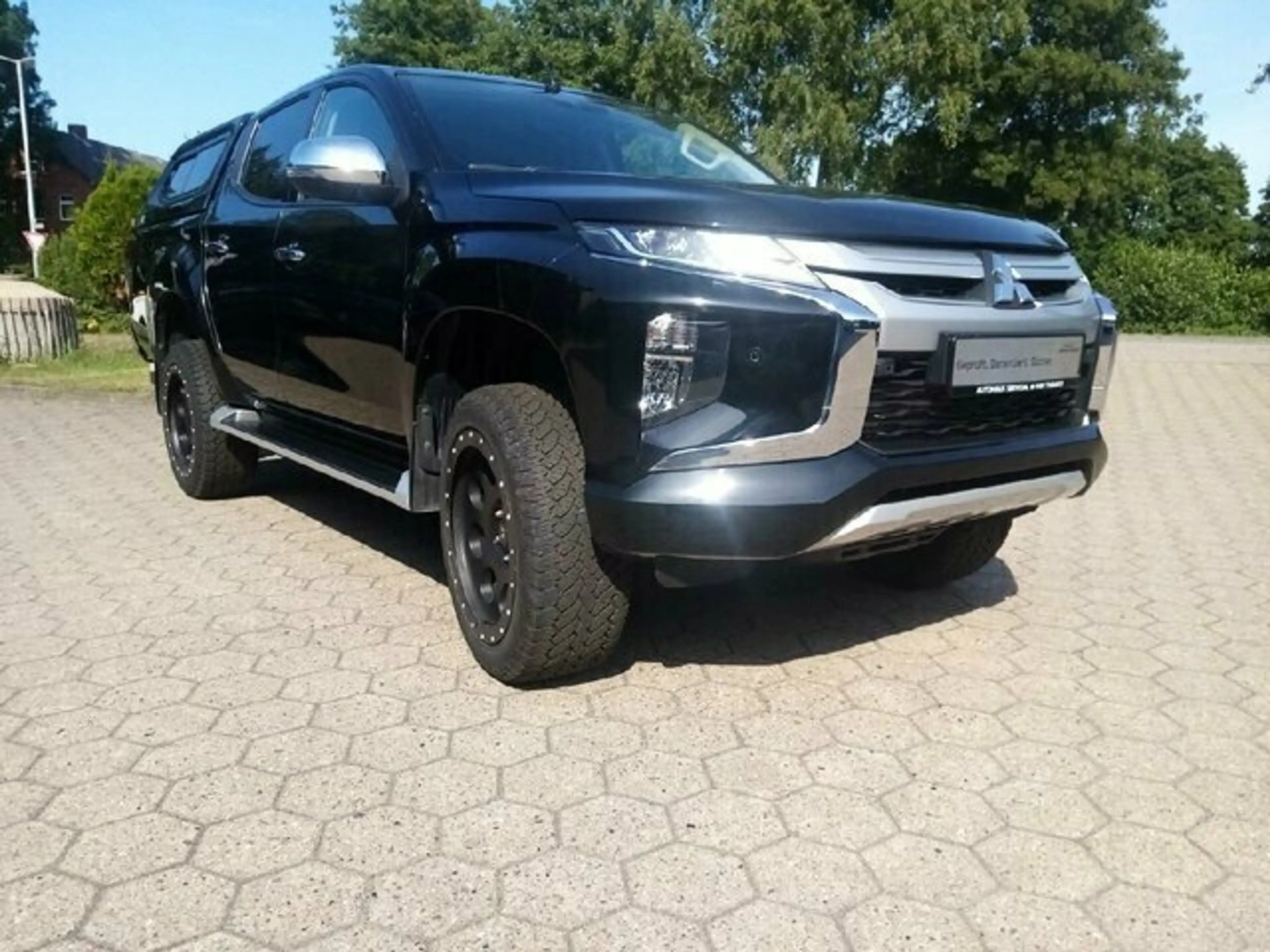 Mitsubishi L200 Top Doppelkabine 4WD — photo 2