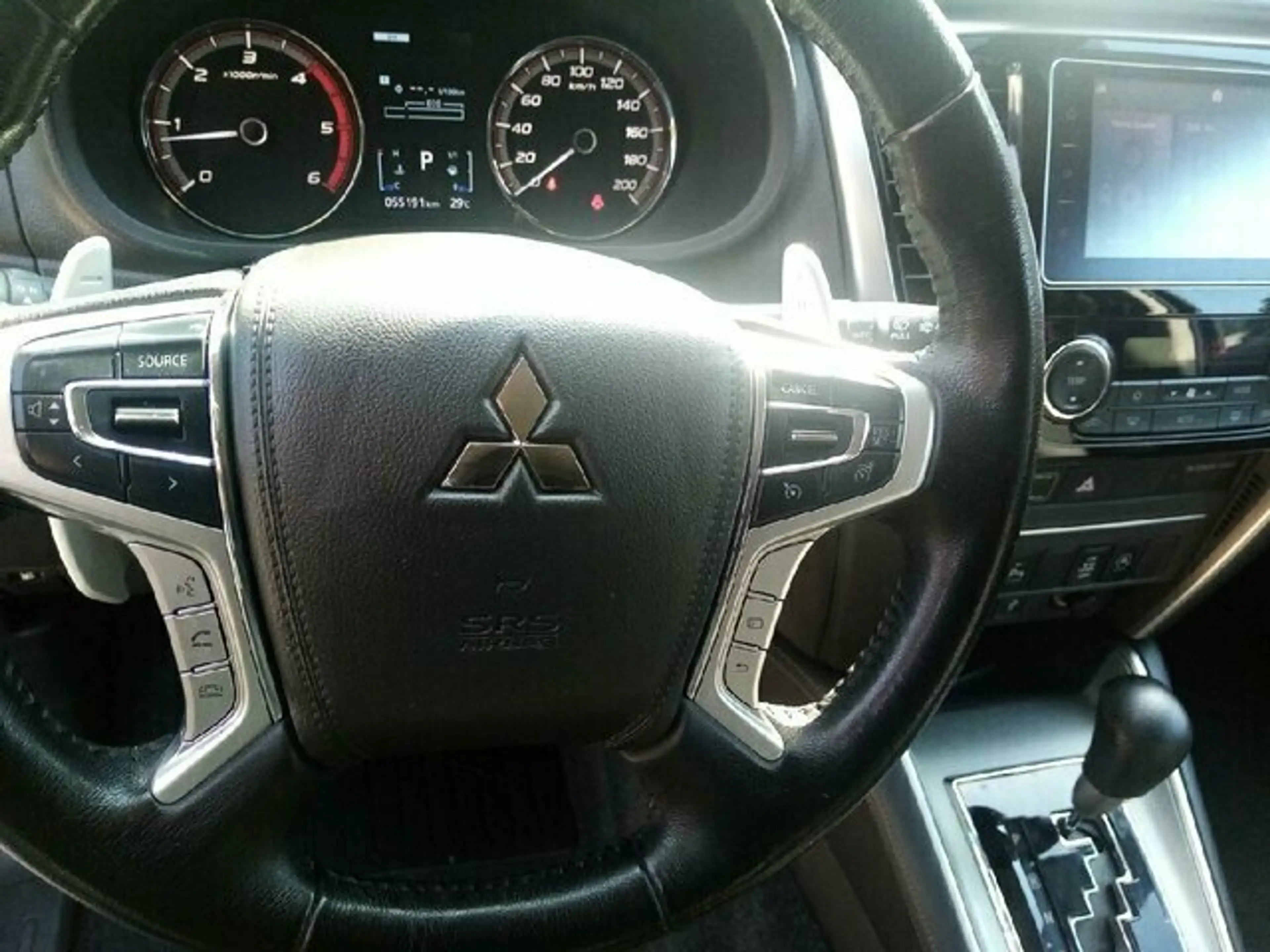 Mitsubishi L200 Top Doppelkabine 4WD — photo 8