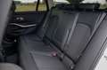 BMW 330 i Sport-Line 258PK / HISTORIEK / APPLE CARPLAY Wit - thumbnail 19