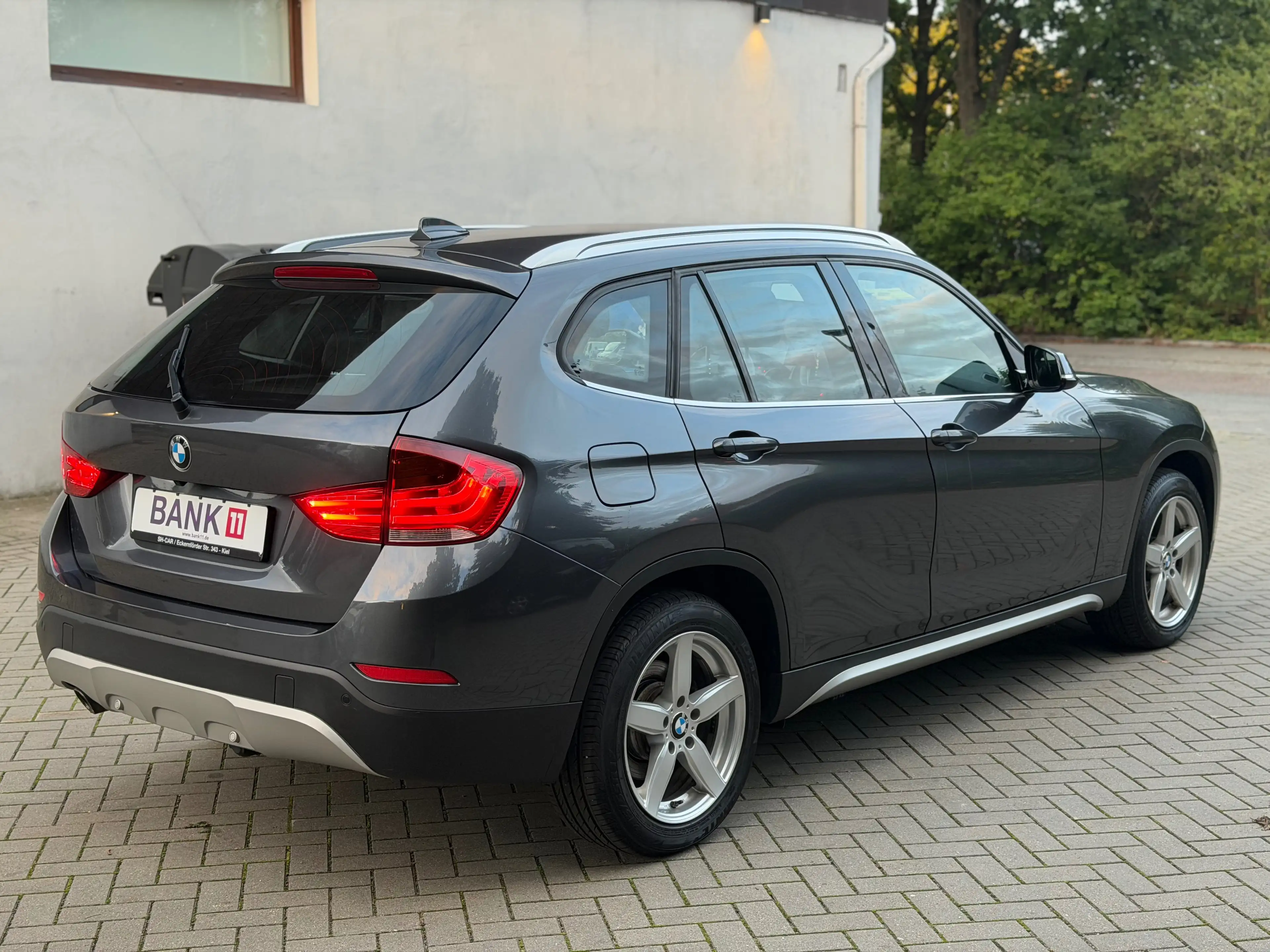 BMW X1 xDrive18d/TÜV NEU/ ÖL NEU/ PDC/ CARPLAY — photo 5