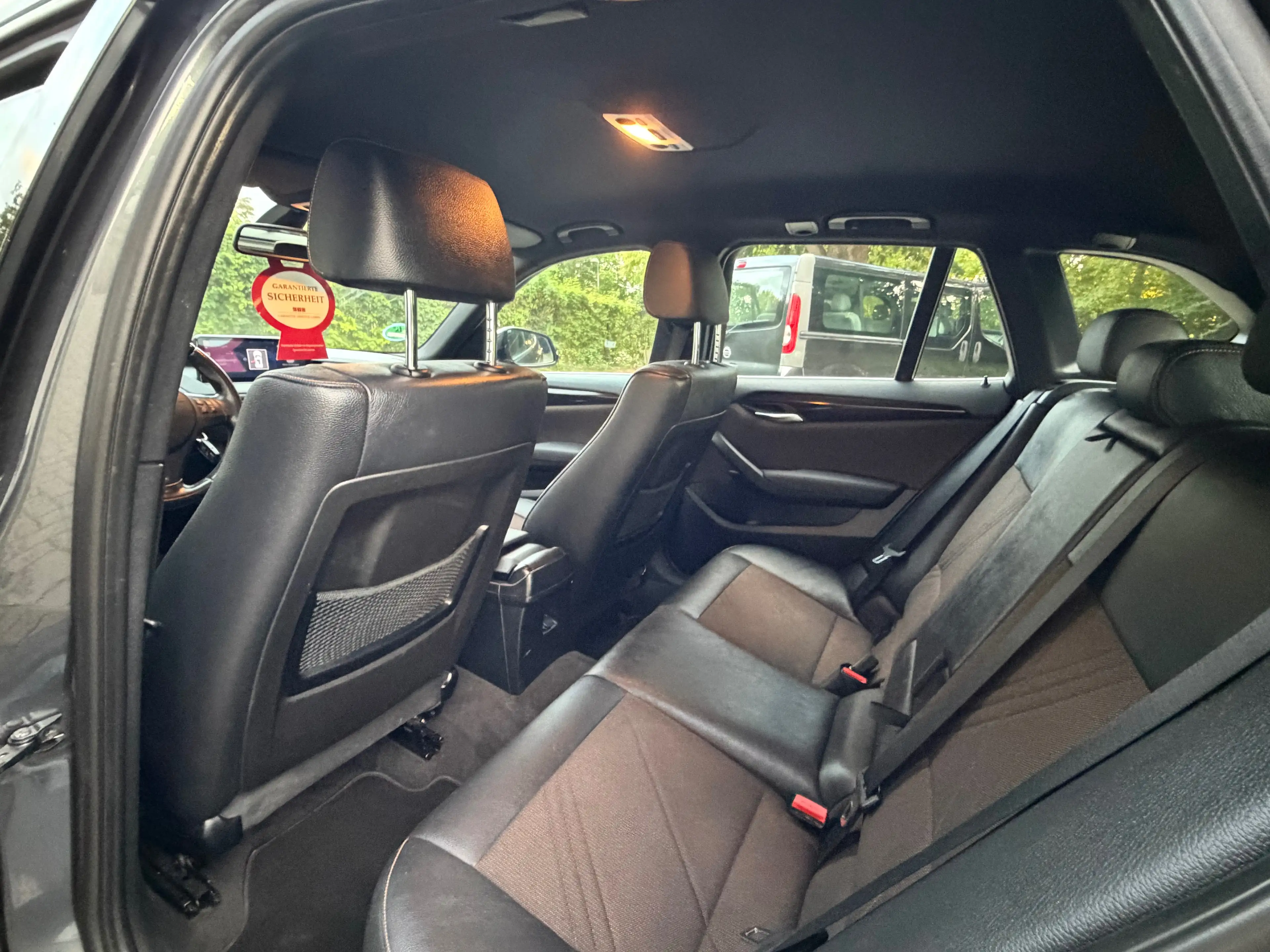 BMW X1 xDrive18d/TÜV NEU/ ÖL NEU/ PDC/ CARPLAY — photo 10