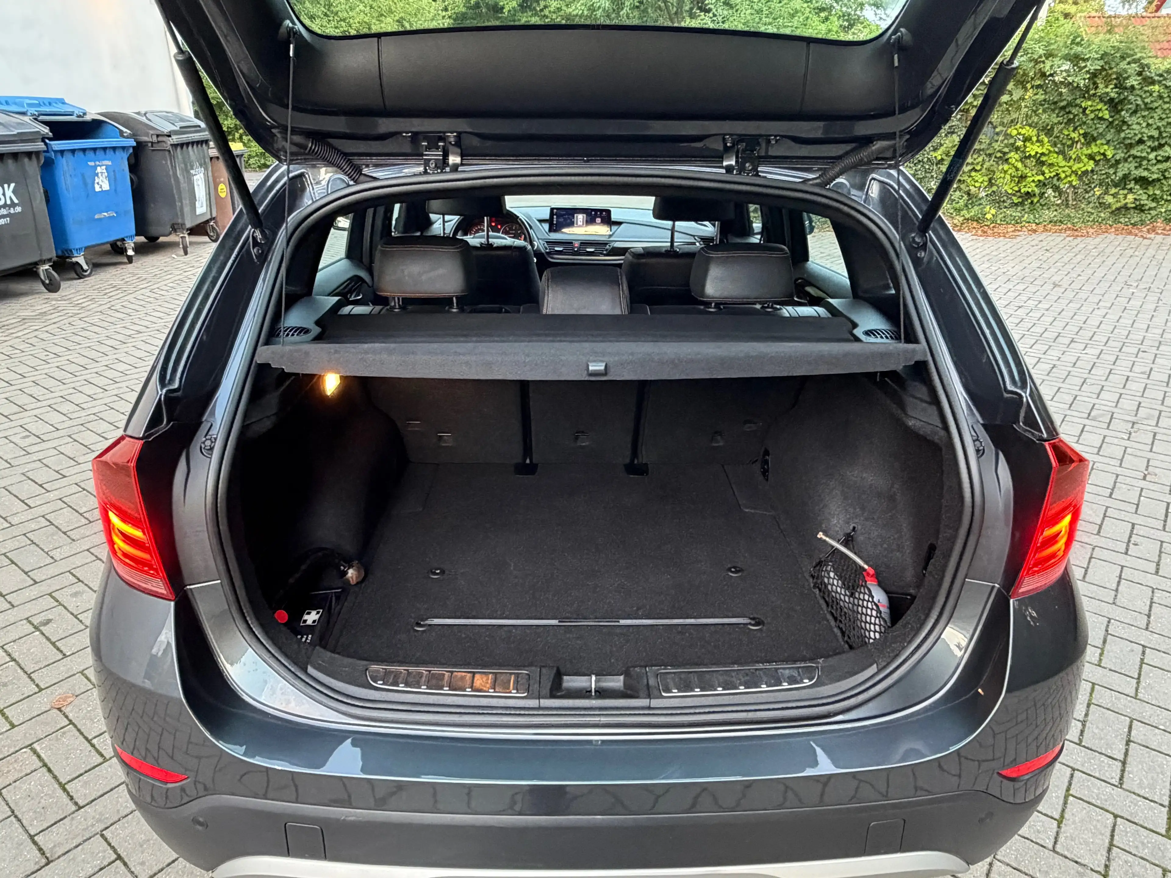 BMW X1 xDrive18d/TÜV NEU/ ÖL NEU/ PDC/ CARPLAY — photo 12
