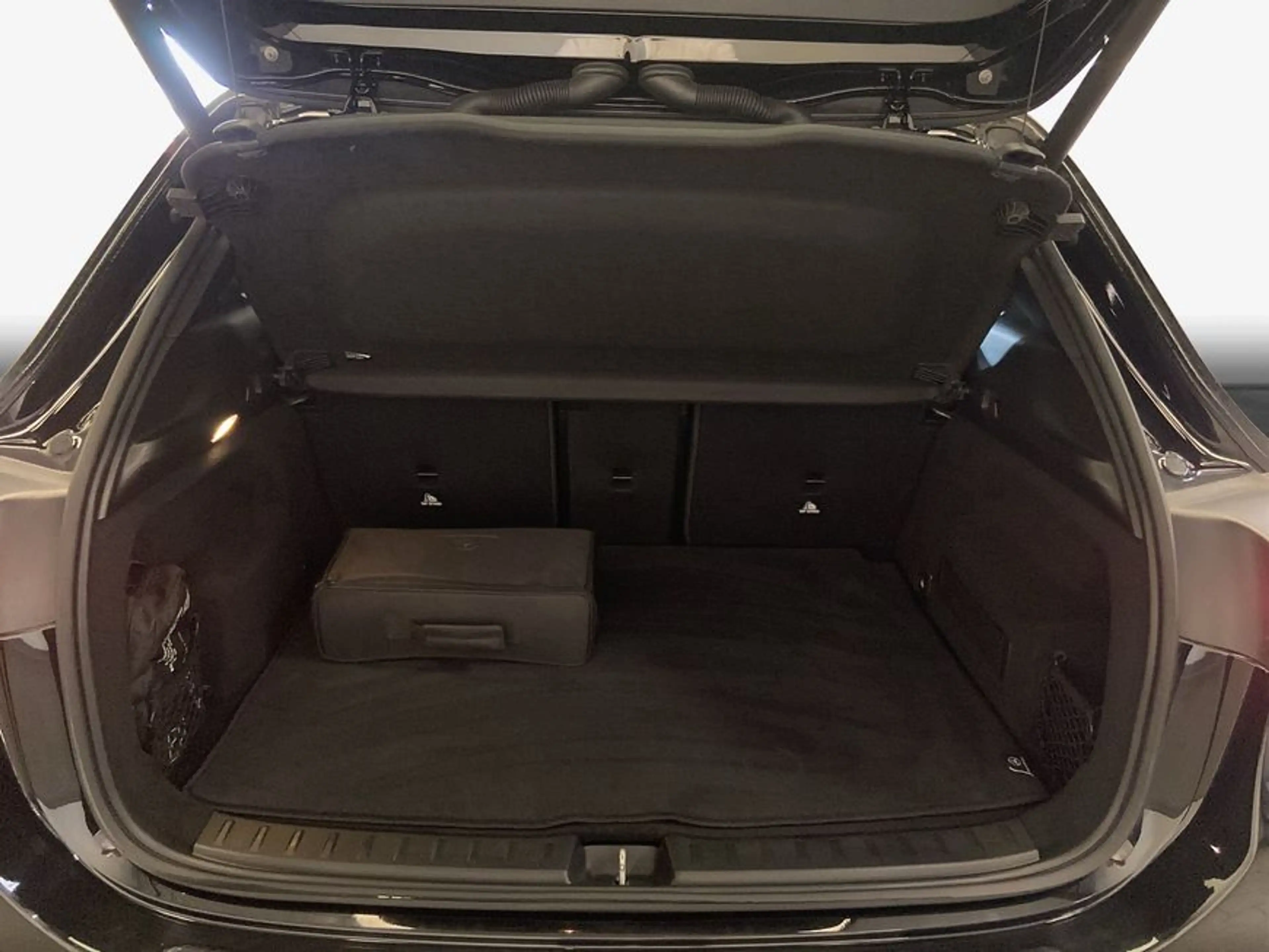 Mercedes-Benz EQA 250 EQA — photo 8