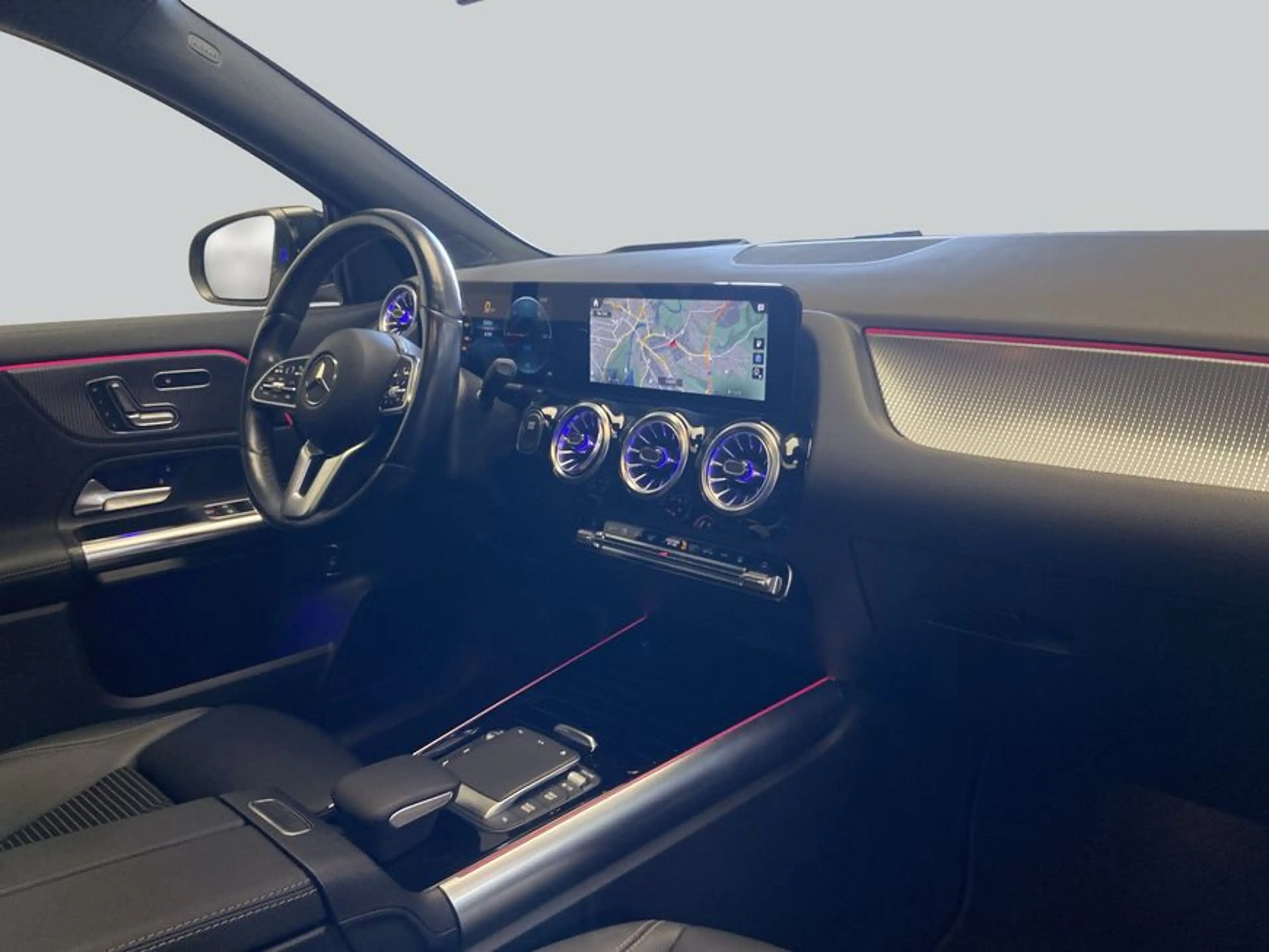 Mercedes-Benz EQA 250 EQA — photo 15