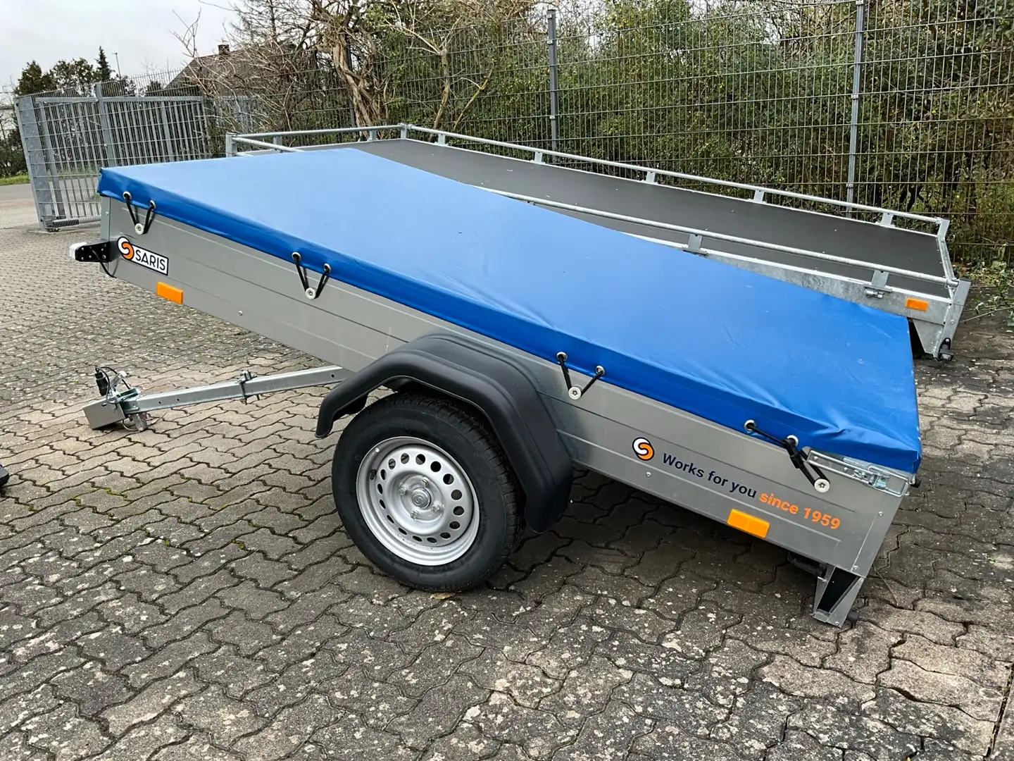 Saris King 226 126 750-1 Kipper mit Flachplane Silber - 1