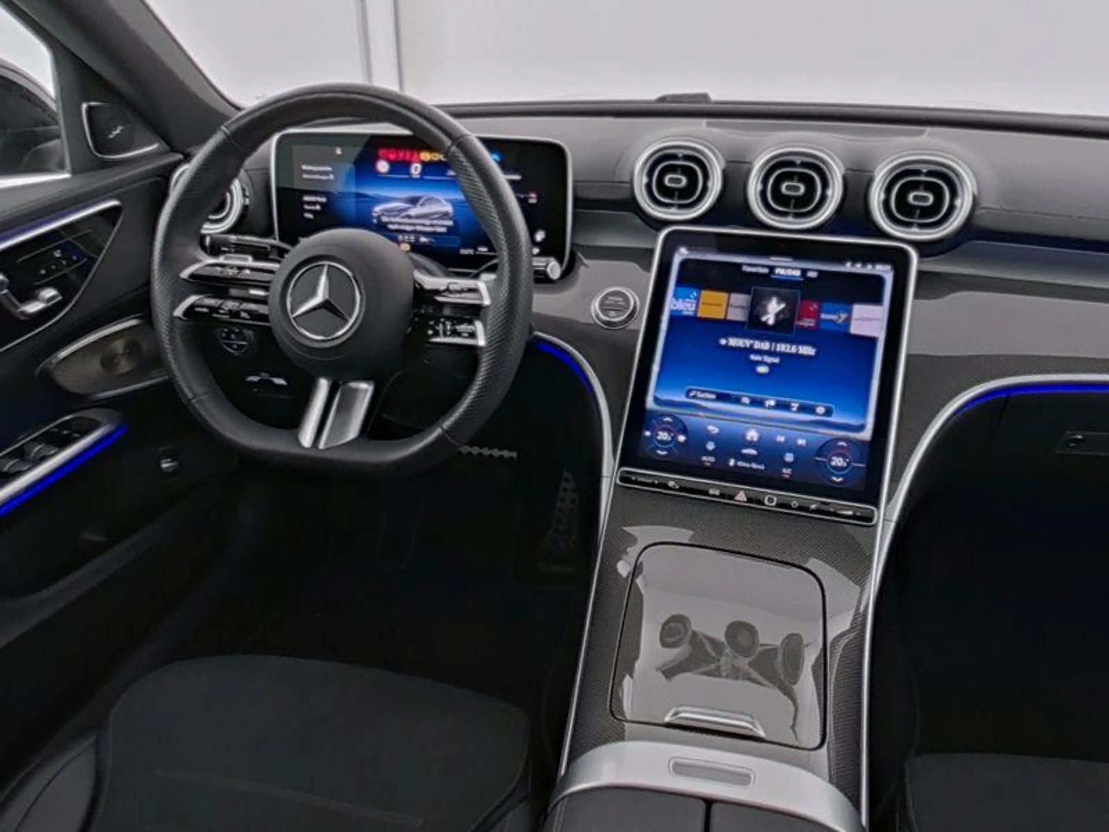 Mercedes-Benz C 180 Berline AMG Line | Panoramisch Dak | Distronic | D — photo 5