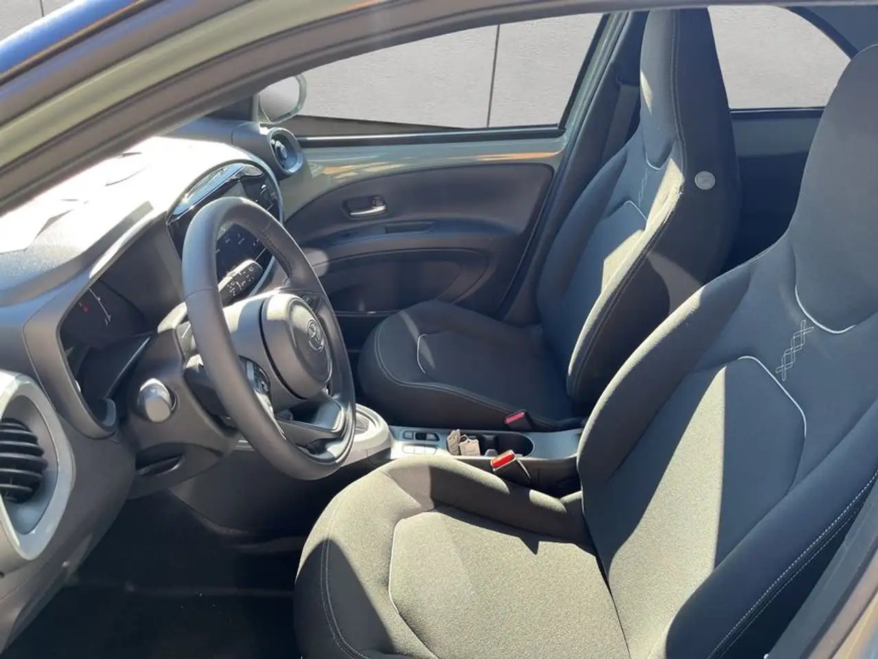 Toyota Aygo X X 1,5 Hybrid Teamplayer Sitzheizung 10