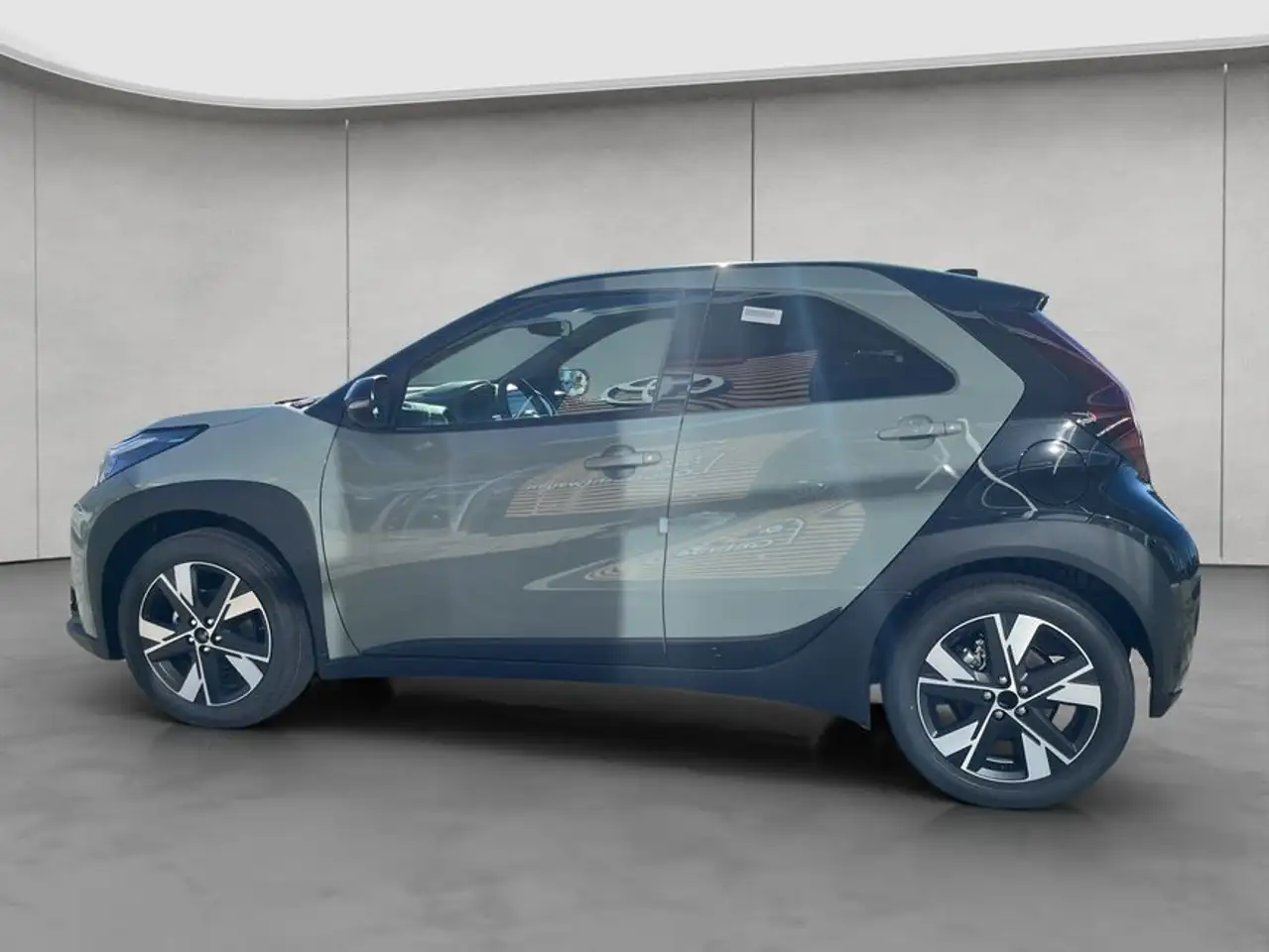 Toyota Aygo X X 1,5 Hybrid Teamplayer Sitzheizung 2