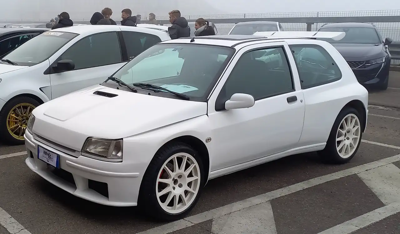Renault CLIO MAXI 3p 1.8 16v cat., foto 8