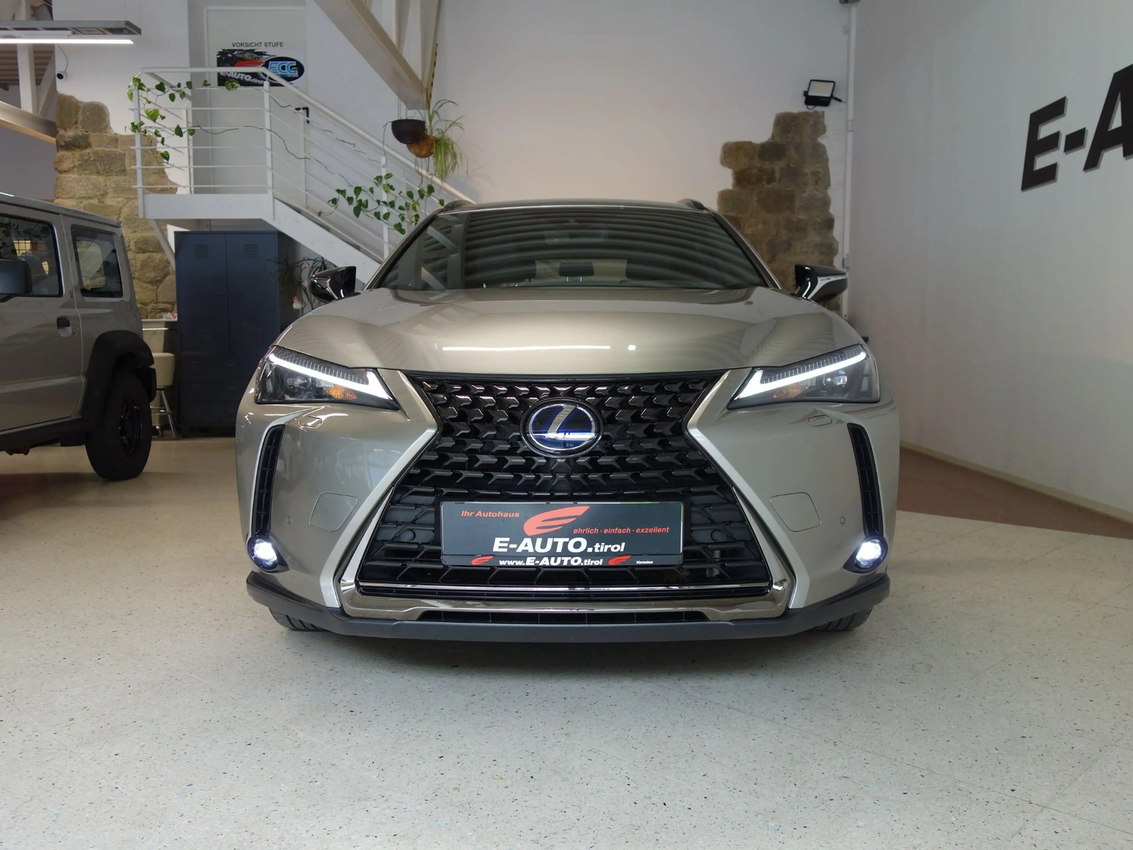 Lexus UX 250h Style-Ed.*HYBRID *LEDER *ASSISTENZ *CARPLAY — photo 3