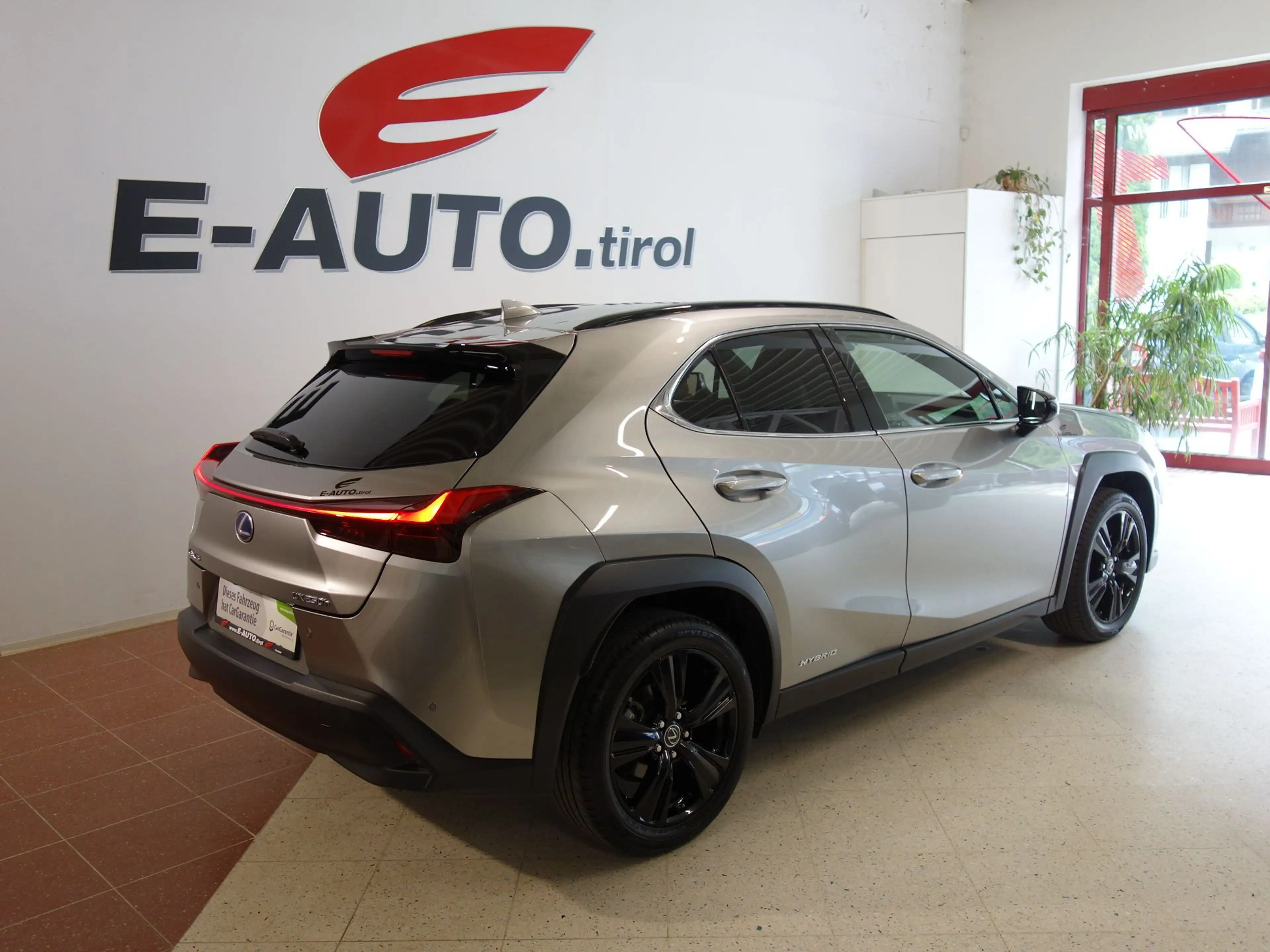 Lexus UX 250h Style-Ed.*HYBRID *LEDER *ASSISTENZ *CARPLAY — photo 8