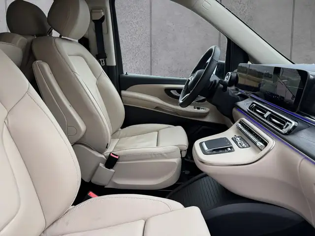 Mercedes-Benz V-Class view 5