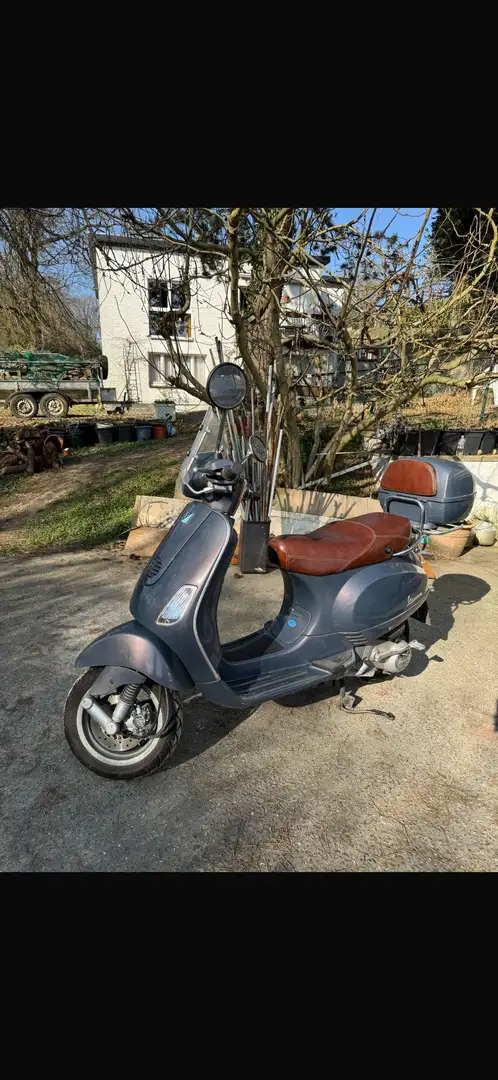 Vespa LX 125 - 1