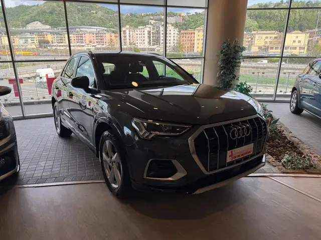 Audi Q3 view 2