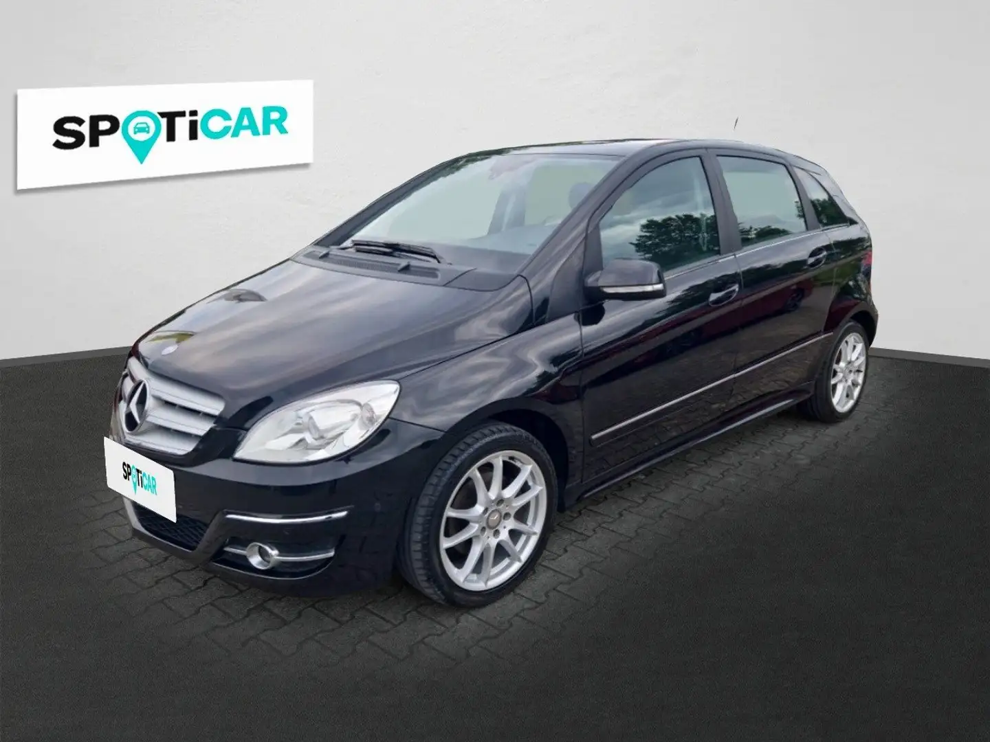 Mercedes-Benz B 200 mit neuem TÜV Black - 1