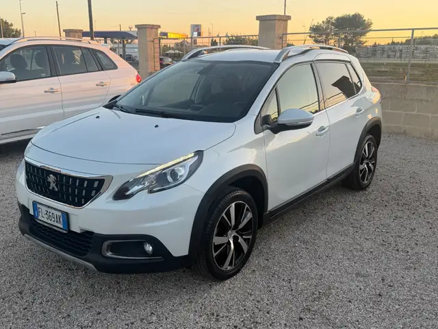 Peugeot 2008 BlueHDi 120 S&S Black Matt