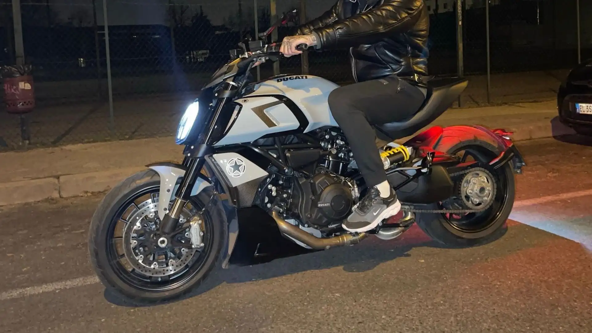 Ducati Diavel RIZOMA - 2