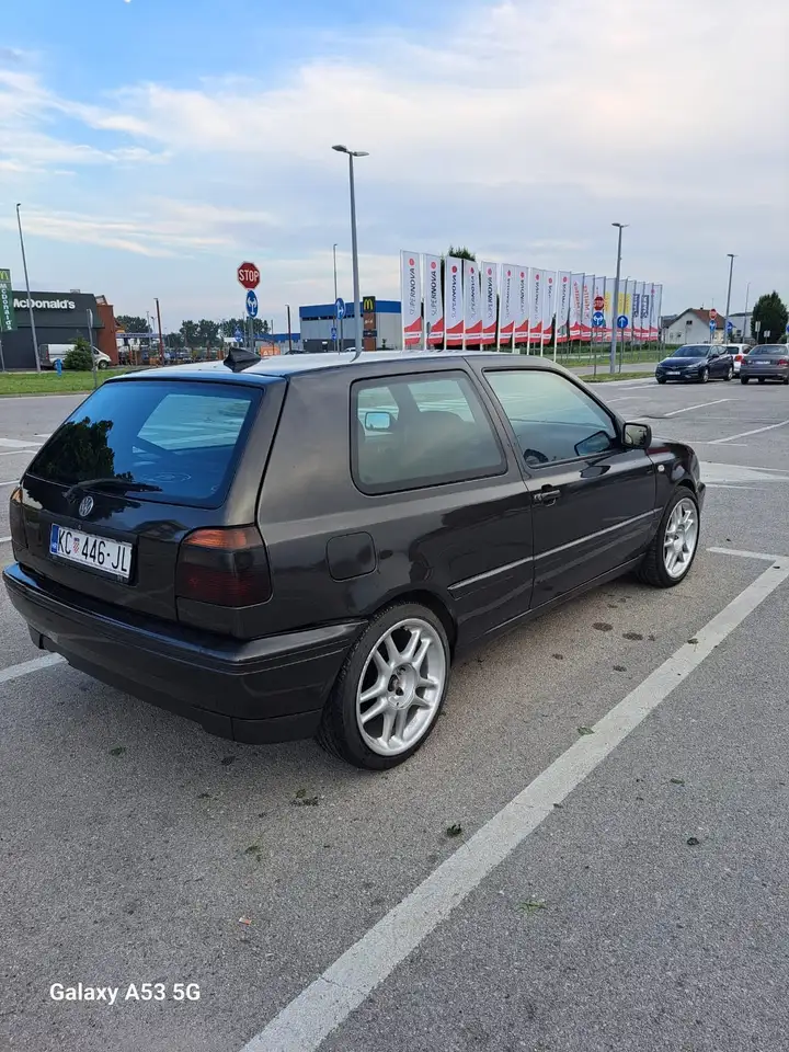 Volkswagen Golf 1.8 Automatik, foto 3