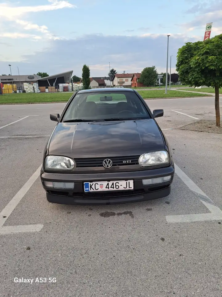 Volkswagen Golf 1.8 Automatik, foto 1