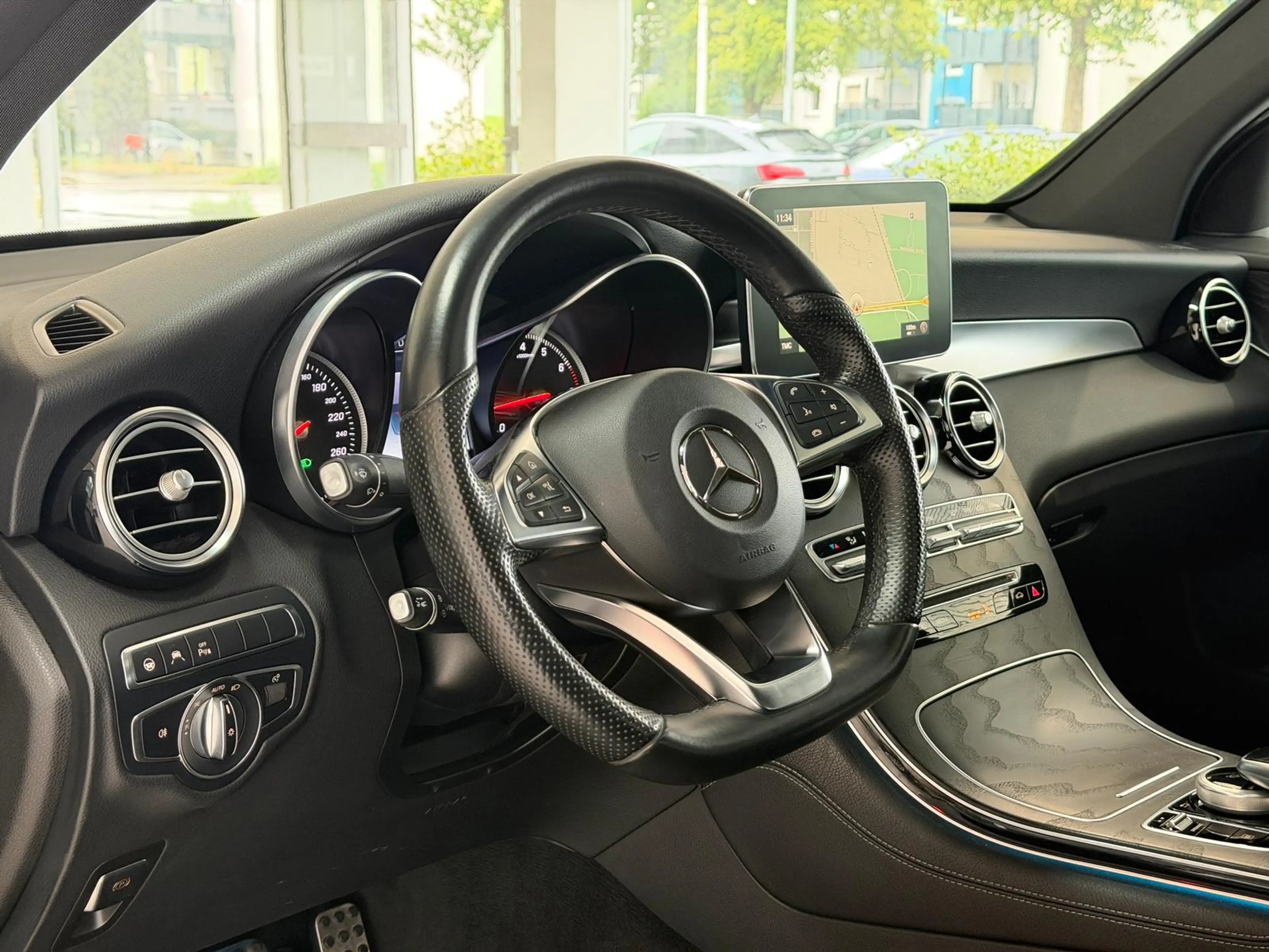 Mercedes-Benz GLC 250 Coupe 4MATIC*3x AMG SPORT*PANO*DISTR*KAM — photo 14