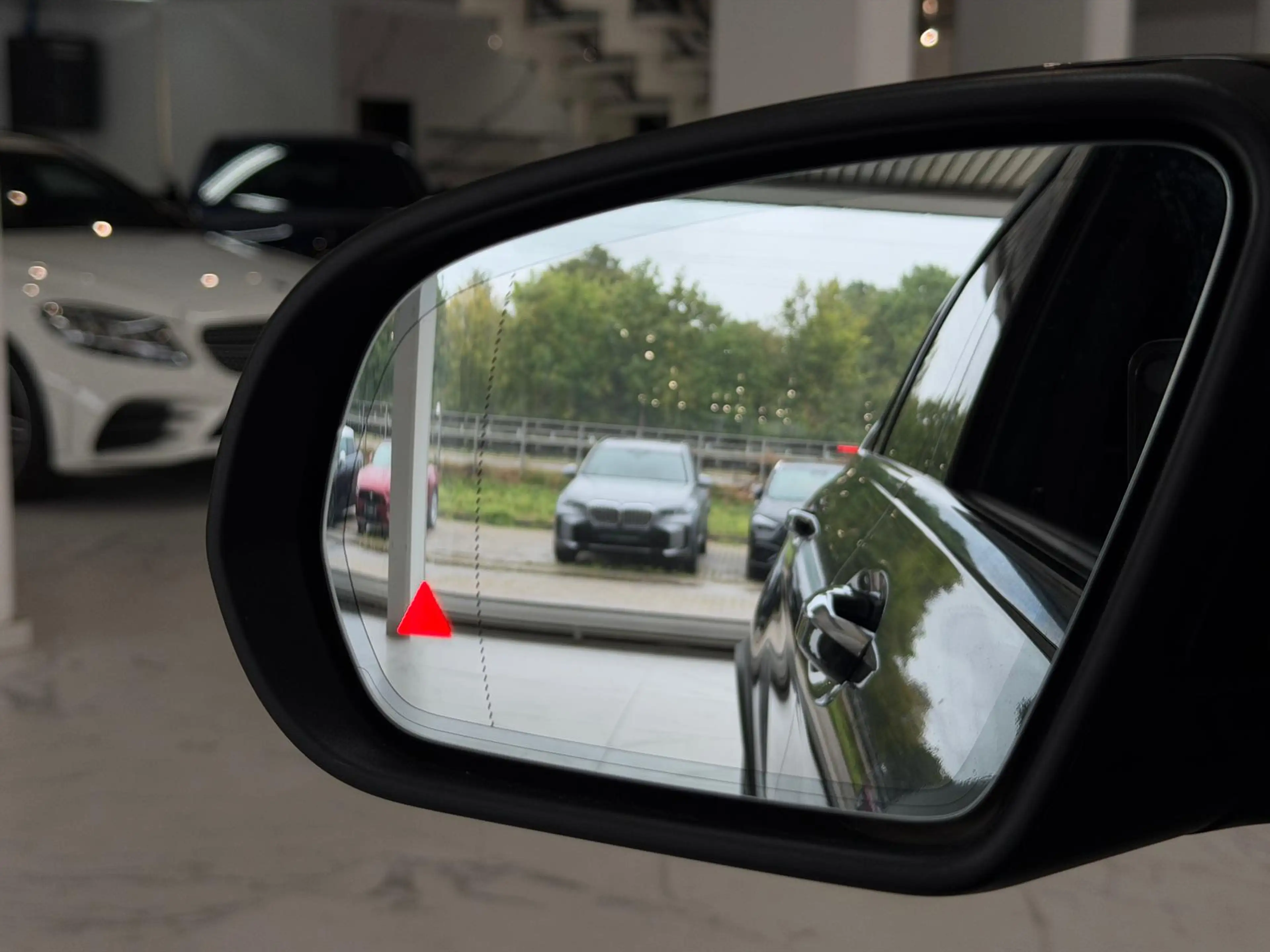 Mercedes-Benz GLC 250 Coupe 4MATIC*3x AMG SPORT*PANO*DISTR*KAM — photo 8