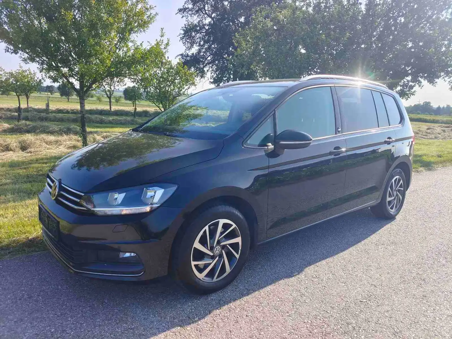 Volkswagen Touran Sound BMT/Start-Stopp Schwarz - 1