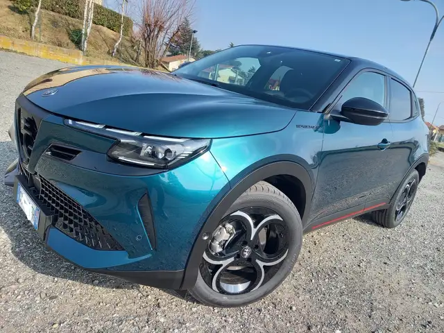 Alfa Romeo Junior 1.2 TURBO-HYB 145CV, 'SPECIALE' + PACK, KM ZERO!!!