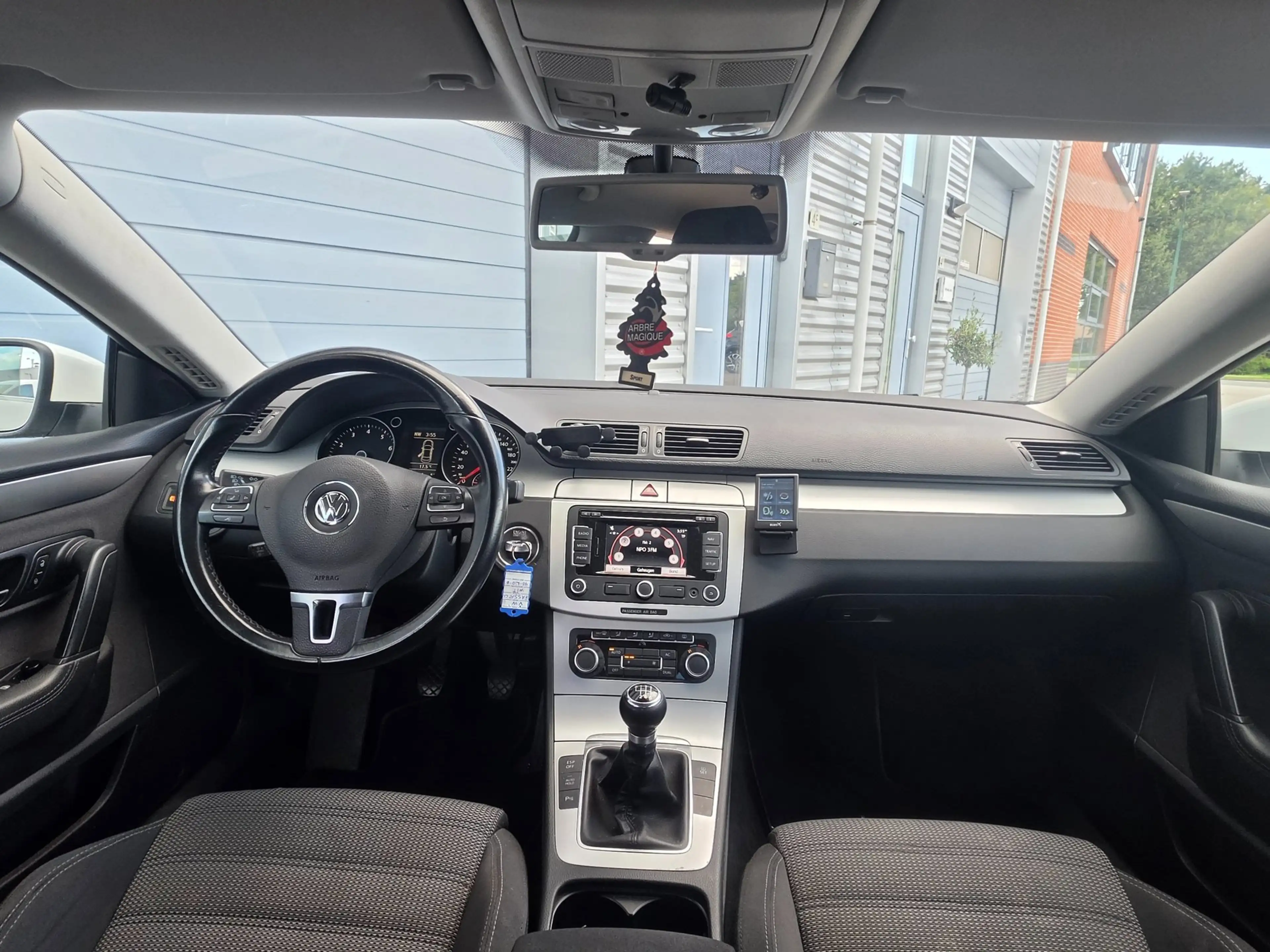Volkswagen Passat CC 1.8 TSI 4p. NAVI Clima Orgineel NL Auto — photo 9