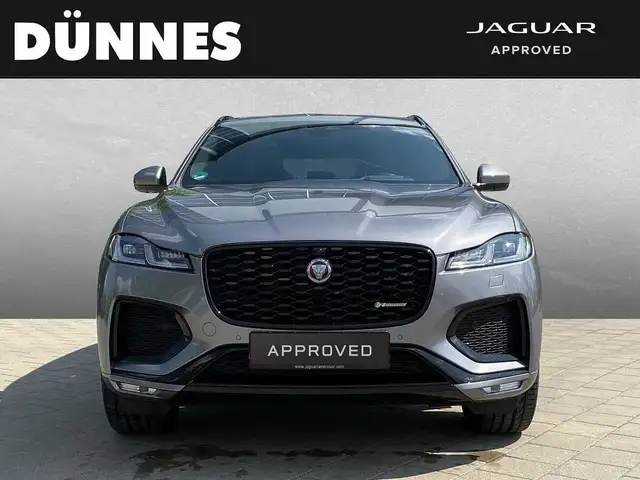 Jaguar F-Pace view 8